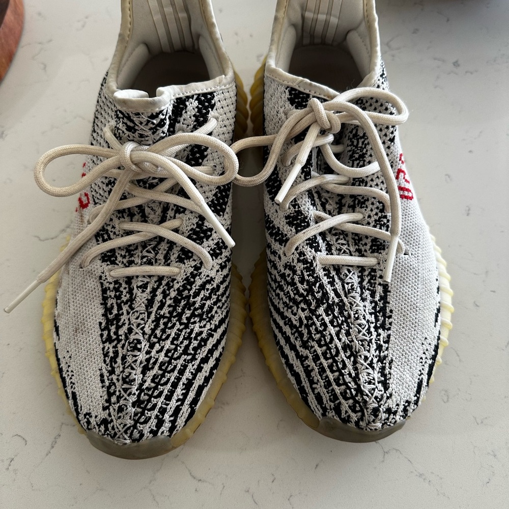 Adidas Yeezy Boost 350 V2 Zebra